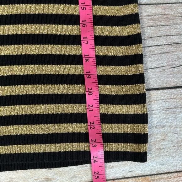 EUC, LRL…Black and metallic gold striped sweater size MP - Picture 4 of 6